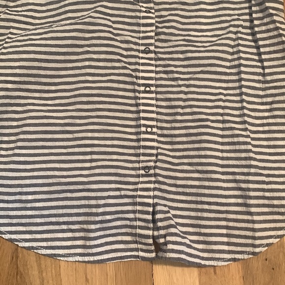 CASLON Striped Long Sleeve Collared Button Down Blouse Blue and White Women’s S - Picture 9 of 12